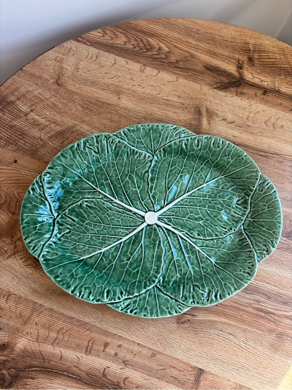 Bordallo Pinheiro Cabbage Green 17" Oval Platter